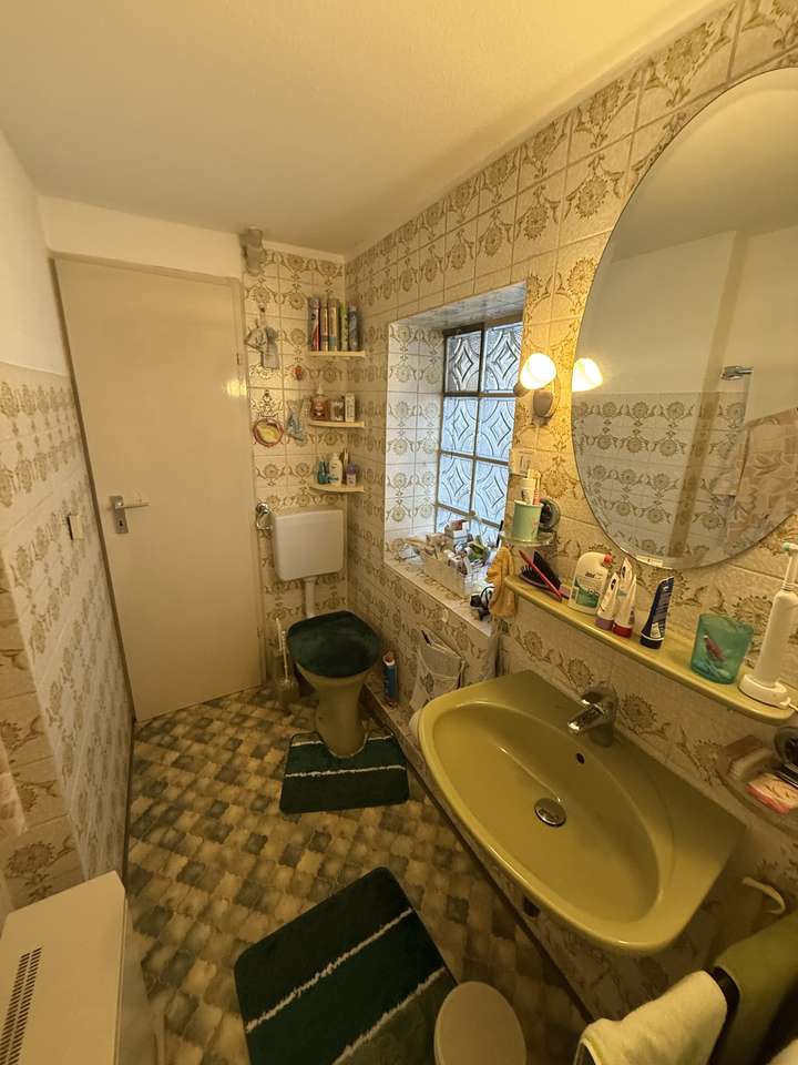 Badezimmer mit Dusche OG