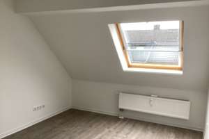 2 Zimmerwohnung im Dachgeschoss mit Balkon! – Klingenstr. 3, 4229 Plagwitz, Leipzig – Vorschaubild 3