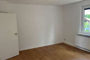 Schöne, helle und ruhige 3 Zi. Wohnung in Heilbronn-Sontheim, EBK, EG mit Gartenzugang – Mauserstraße ., 74081 Sontheim, Heilbronn – Vorschaubild 5