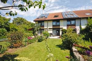 FAMILIENTRAUM - IHR EIGENES HAUS AM STADTRAND - RUHIG UND DOCH ZENTRAL!