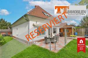 TT bietet an: Ihr neues Zuhause: Ruhig gelegen mit Terrasse und Grundstück! – Wilhelmshaven – Vorschaubild 1
