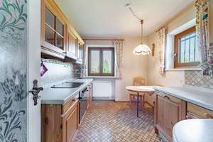 Sofort bezugsfrei - Einfamilienhaus, Gewerbehalle mit Einliegerwohnung auf Traumgrundstück in Bichl – Die vollständige Adresse der Immobilie erhältst du vom Anbieter., 83673 Bichl – Vorschaubild 5