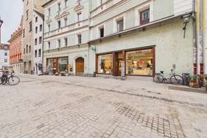 50 m² Wohnfläche inmitten der Regensburger Altstadt – Die vollständige Adresse der Immobilie erhältst du vom Anbieter., 93047 Innenstadt, Regensburg – Vorschaubild 2