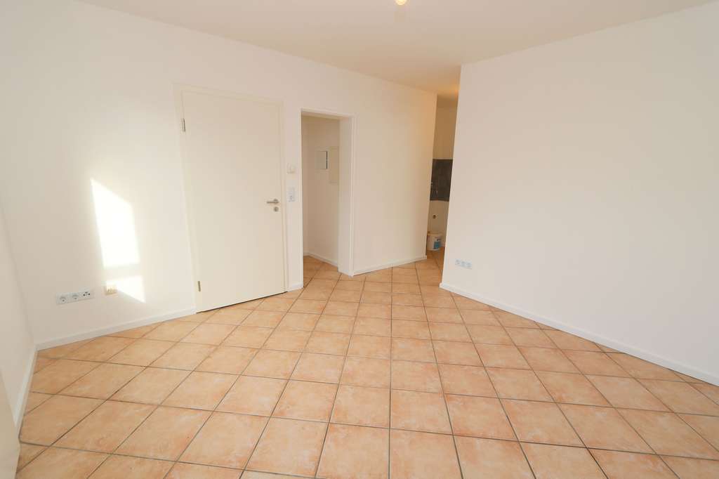 Immobilie in Grömitz - Solide und Kompakt!
Charmante 1,5-Zimmer-Wohnung auf ca. 30m² mit Garage in ruhiger Lage von Grömit - Bild 2