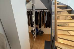 Wunderschöne 3-Zimmer-Dachgeschosswohnung im Stuttgarter Westen mit Loggia, Balkon und Stellplatz – Die vollständige Adresse der Immobilie erhältst du vom Anbieter., 70176 Rosenberg, Stuttgart – Vorschaubild 10