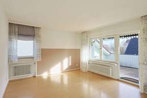 Zweifamilienhaus mit Charakter – Ihr vielseitiges Investment im Speckgürtel Stuttgarts – Die vollständige Adresse der Immobilie erhältst du vom Anbieter., 71272 Renningen – Vorschaubild 2
