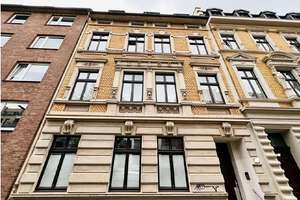 Kernsaniert & hochwertig möbliert: Exklusive Jugendstil-Wohnung in Pempelfort – Schinkelstraße 72, 40211 Pempelfort, Düsseldorf – Vorschaubild 1