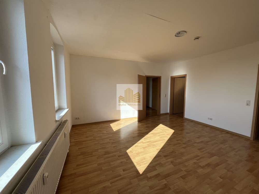 Immobilie in Merseburg - modernisiertes Mehrfamilienhaus mit PV Anlage in Merseburg für Faktor 18 - Bild 3