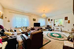 Property thumbnail 12