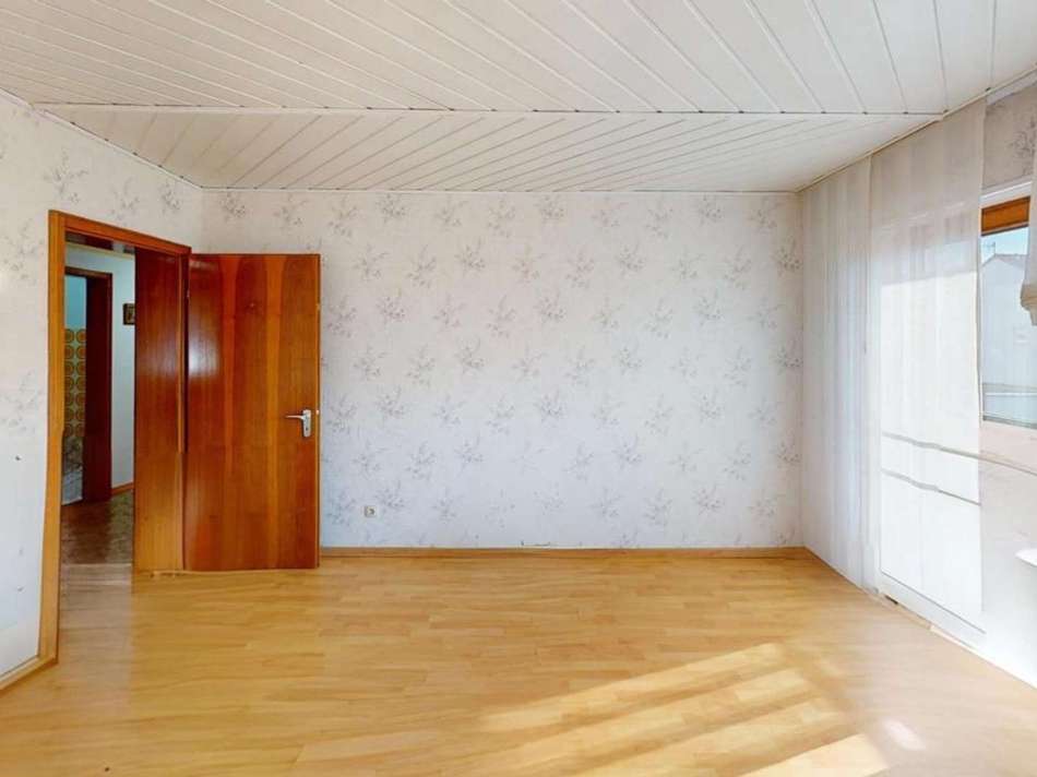 Charmantes-Zweifamilienhaus-mi