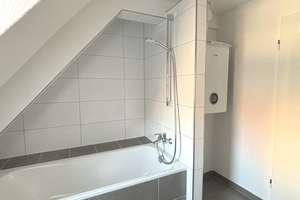 7536 - 4-Zimmerwohnung mit Tageslichtbad in Durlacher Altstadt zu vermieten! – Die vollständige Adresse der Immobilie erhältst du vom Anbieter., 76227 Durlach, Karlsruhe – Vorschaubild 9