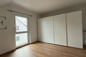Bezugsfertiges EFH, Top-Ausstattung - Luxusküche, PV-Anlage & Wärmepumpe, Batteriespeicher, Effizien – Die vollständige Adresse der Immobilie erhältst du vom Anbieter., 95111 Rehau – Vorschaubild 18