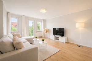 Erstbezug nach Sanierung* 2-RW* 2.OG* Balkon* moderne Möblierung* EBK* Bad m. Dusche* zentral* – Bodenbacher Straße 98b, 1277 Seidnitz/Dobritz, Dresden – Vorschaubild 2