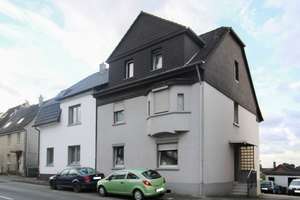 Gepflegtes Mehrfamilienhaus mit 4 Einheiten in Leverkusen Lützenkirchen – Die vollständige Adresse der Immobilie erhältst du vom Anbieter., 51381 Quettingen, Leverkusen – Vorschaubild 1