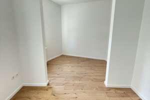 **TOP LAGE**Sanierte 2 RWG mit Balkon & Bad mit Badewanne**WE 02** – Ritterstraße 5, 4442 Zwenkau – Vorschaubild 3