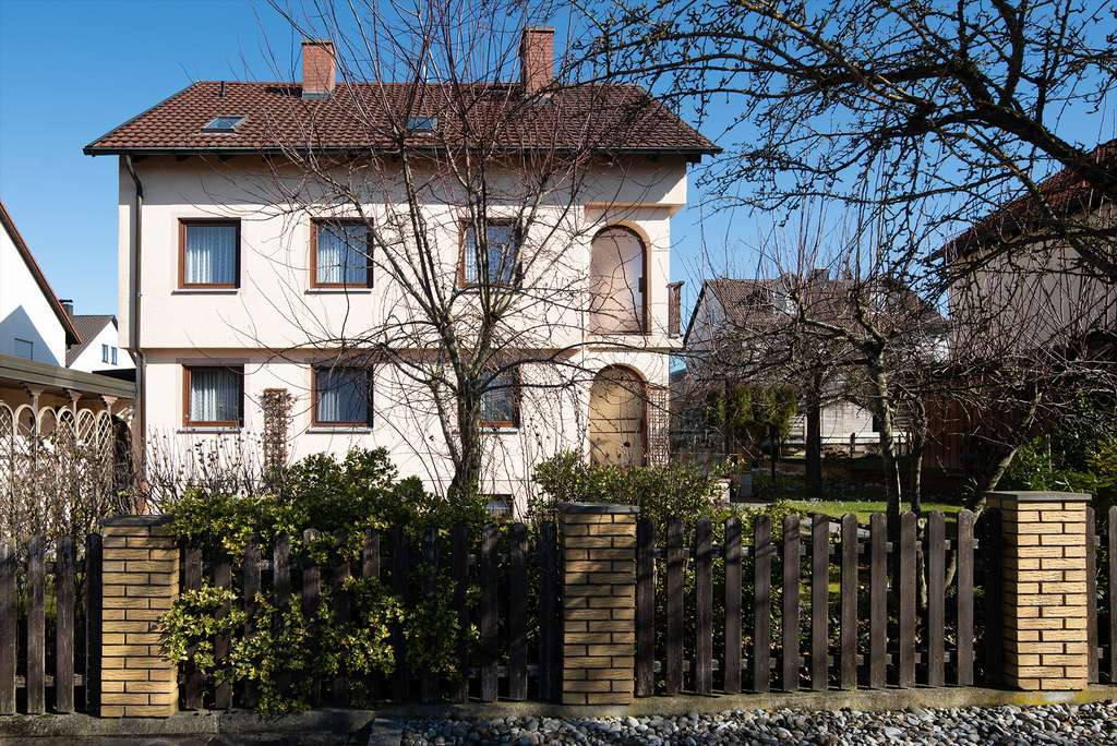 Immobilie in Haimhausen - VIEL RAUM FÜR IDEEN - Freistehendes Einfamilienhaus in hervorragender Wohnlage - Bild 0