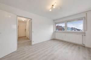 Komfortable 2-Zimmer-Wohnung mit Aufzug, Loggia und Tiefgaragenstellplatz – Die vollständige Adresse der Immobilie erhältst du vom Anbieter., 90431 Eberhardshof, Nürnberg – Vorschaubild 2
