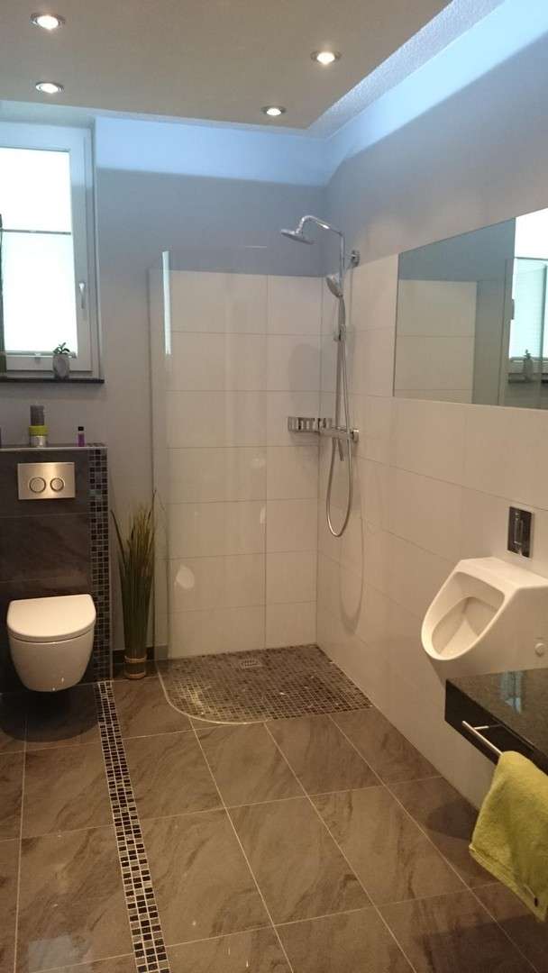 Immobilie in Kleines Wiesental - Einfamilienhaus KfW-75, Solarthermie-Anlage, Doppelgarage, ohne Keller provisionsfrei - Bild 4