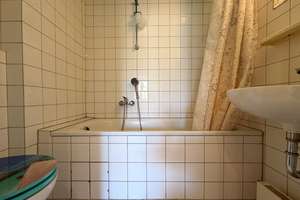 Düsseldorf-Oberbilk: Charmante 2-Zimmer-Dachgeschosswohnung mit Galerieebene und Balkon! – 40227 Oberbilk, Düsseldorf – Vorschaubild 8