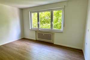 Helle Wohnung mit drei Zimmern und Balkon in Aachen – Aachen – Vorschaubild 4