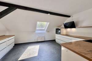 Außergewöhnliche Maisonettewohnung auf 159 qm im historischen Gutshof in Düsseldorf-Hubbelrath – Die vollständige Adresse der Immobilie erhältst du vom Anbieter., 40629 Hubbelrath, Düsseldorf – Vorschaubild 5