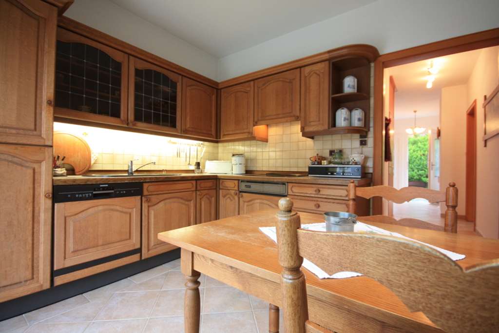 Immobilie in Weener - *Top Lage *gute Bausubstanz *überdachte Terrasse *Garage *Gasheizung von 2021 - Bild 4