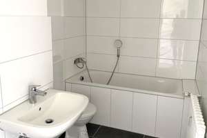 Renoviert. Bezugsfertig. Ihr Zuhause. / Renovated. Move-in ready. Your new home. – Schleswiger Straße 4, 58089 Vorhalle, Hagen – Vorschaubild 12