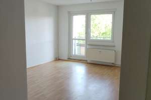3-Zimmer-Wohnung in Chemnitz Markersdorf mit Einbauküche und großem Balkon 