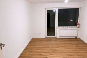 OFFENE BESICHTIGUNG – Stilvolle 2-Zimmer-Wohnung mit Balkon in Mönchengladbach-Holt! – Kabel Straße 104, 41069 Westend, Mönchengladbach – Vorschaubild 4