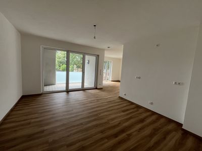 Großzügige 4-Zimmer-Wohnung mit Loggia A 3
