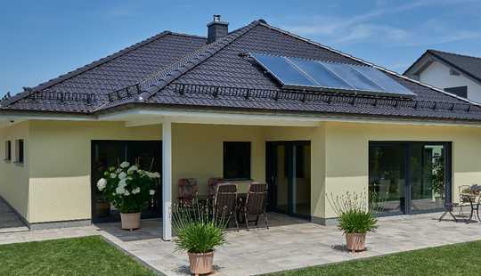 Bild von Traumhaft leben am Väterchen Rhein - Bungalow in schlüsselfertiger Massivbauweise!
