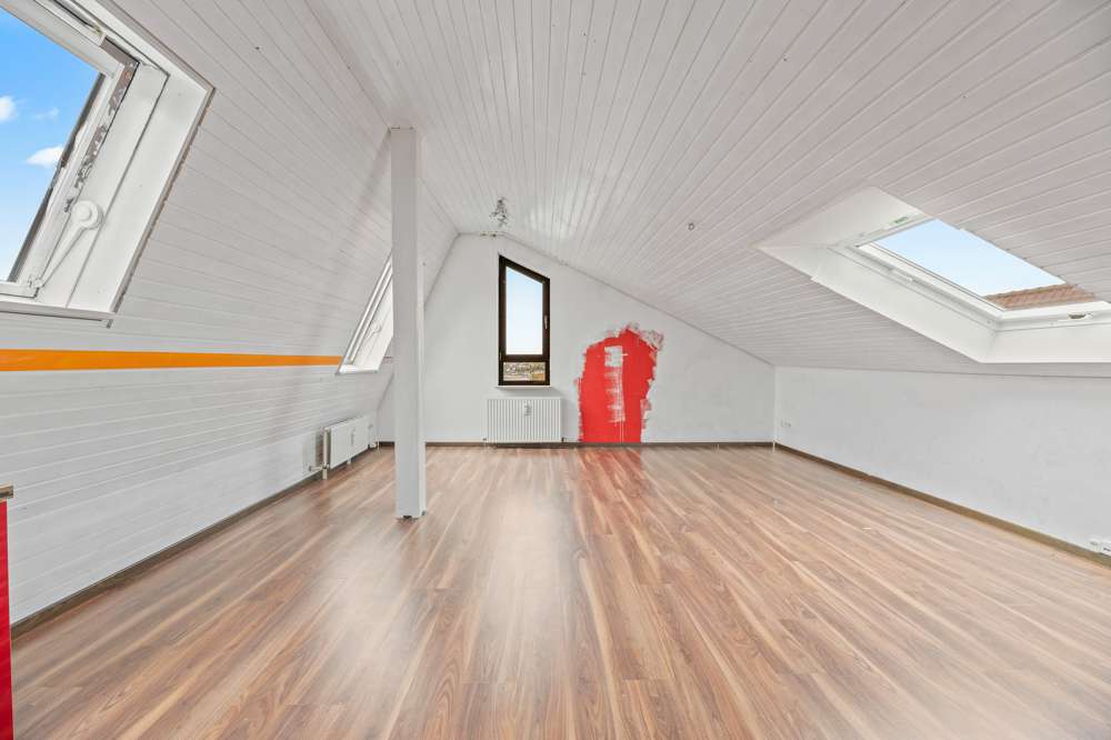 Immobilie in Wendlingen am Neckar - ++ Sofort beziehbar - 4,5-5,5 Zimmer mit flexiblen Nutzungsmöglichkeiten ++ - Bild 6