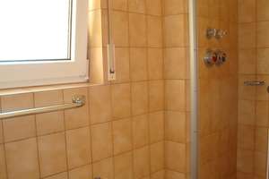 Zimmer mit Kochgelegenheit und eigener Dusche mit WC über den Flur in Karlsruhe-Durlach! – Die vollständige Adresse der Immobilie erhältst du vom Anbieter., 76227 Durlach, Karlsruhe – Vorschaubild 3