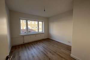 Sanierte schöne 2,5-Zimmer-Wohnung in Kiel-Gaarden-Ost – Gazellenstraße 12, 24143 Gaarden-Ost, Kiel – Vorschaubild 5