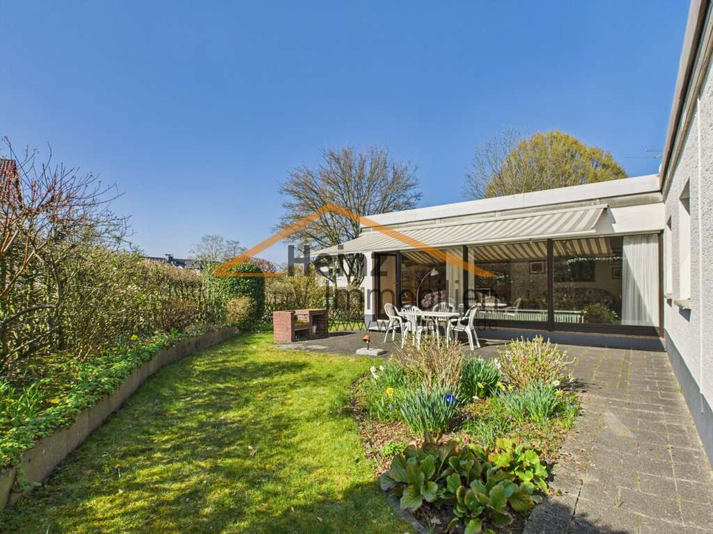 Charmanter Bungalow in bester Lage von Bergisch Gladbach-Schildgen !!!