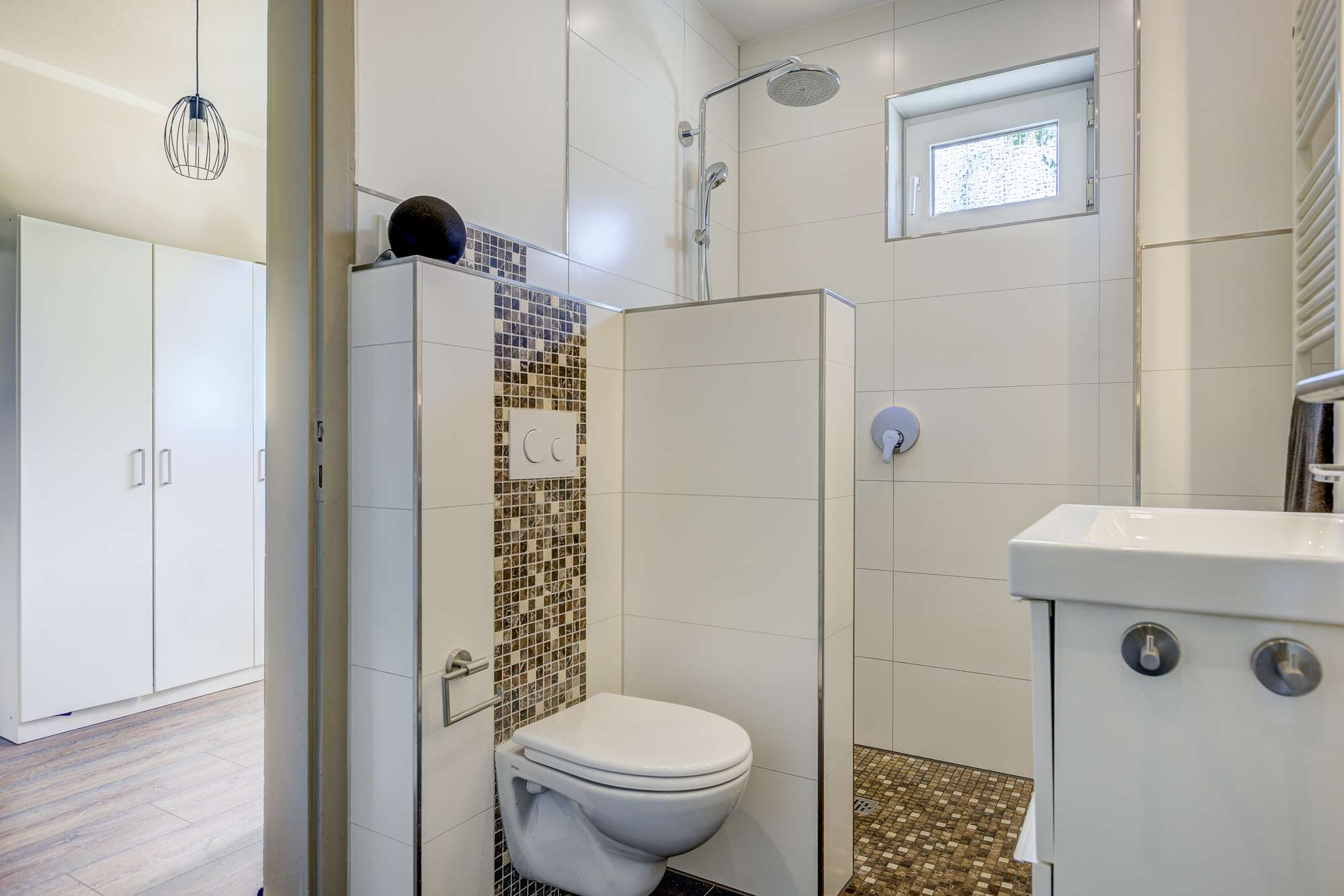 Immobilie in Waldaschaff - Großzügiges Zweifamilienhaus in idyllischer Lage - Bild 3