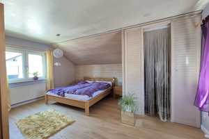 Lichtdurchflutete 4 Zi.-Maisonettewohnung mit Balkon, Kaminofen und Dachstudio mit Panoramablick – Limburg-Weilburg (Kreis) – Vorschaubild 9