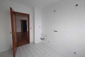 Wunderschöne  2 1/2 Zimmerwohnung mit Balkon und herrlicher Aussicht – Die vollständige Adresse der Immobilie erhältst du vom Anbieter., 42113 Uellendahl-Katernberg, Wuppertal – Vorschaubild 6