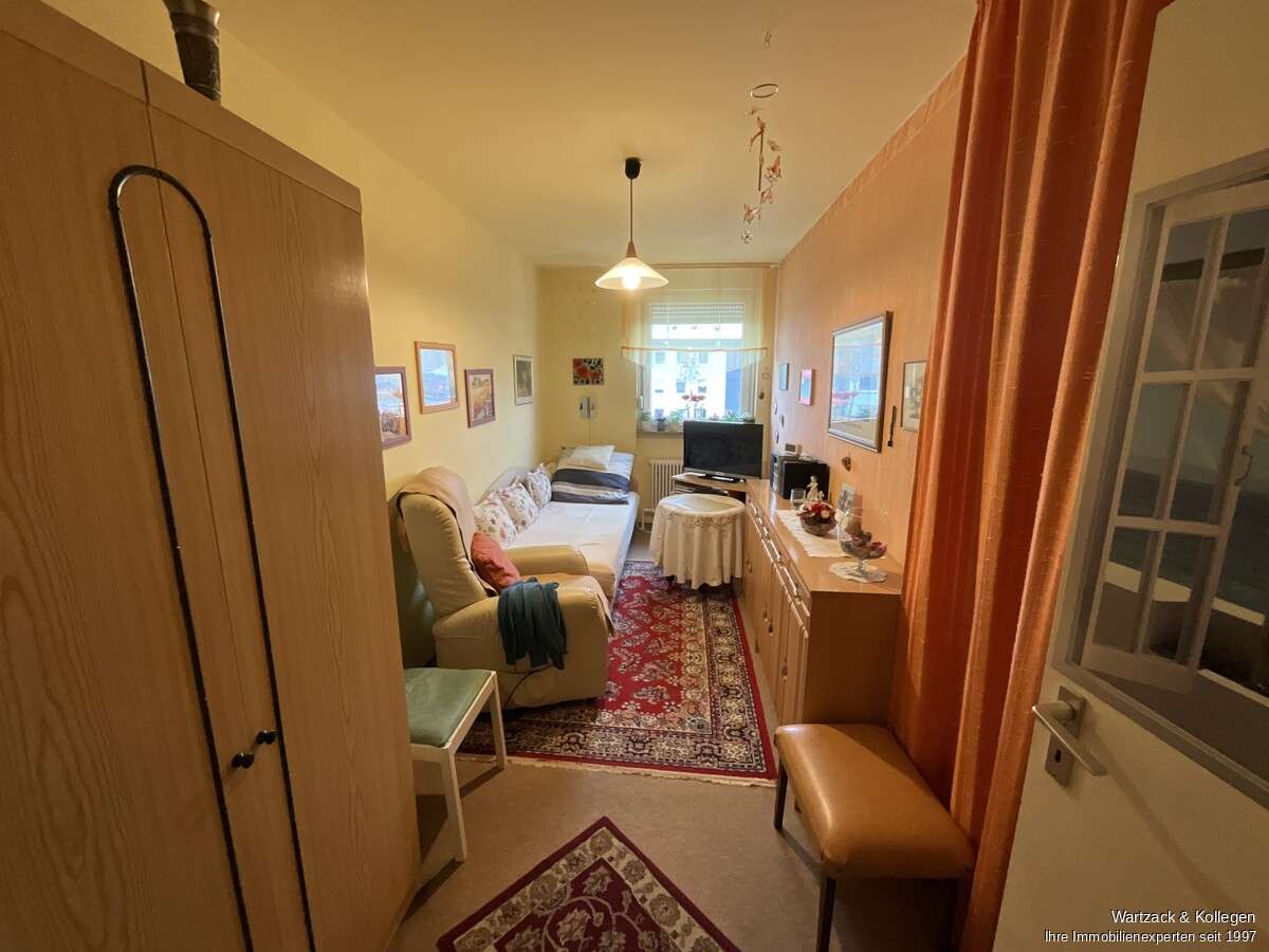 Immobilie in Schwabach - Vermietete 3-Zimmer-Wohnung 
mit Balkon und Garage 
inkl. Traumblick auf Schwabach - Bild 7