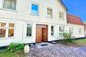 Charmantes 499 m² Herrenhaus - Ein Stück Eckernförder Geschichte, Strand & Meer ! – Asternweg 0, 24340 Eckernförde – Vorschaubild 4