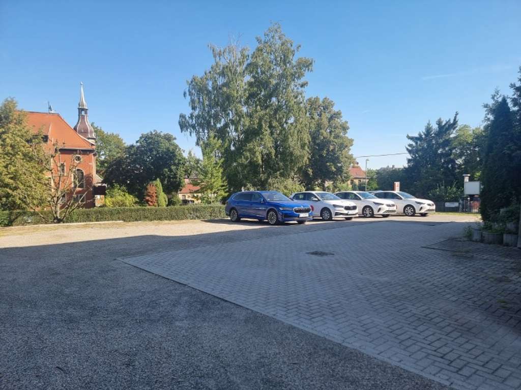 Immobilie in Neukirchen/Pleiße - Repräsentative Villa in schöner Randlage von Crimmitschau! - Bild 3