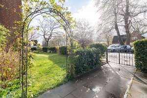 Attraktive Eigentumswohnung im Hochparterre
mit Balkon und Garage – Die vollständige Adresse der Immobilie erhältst du vom Anbieter., 22177 Bramfeld, Hamburg – Vorschaubild 27