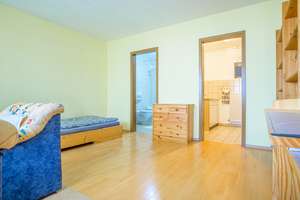Familienglück in Birkenfeld - DHH mit Einliegerwohnung, Garten & Doppelgarage – Die vollständige Adresse der Immobilie erhältst du vom Anbieter., 75217 Birkenfeld – Vorschaubild 3