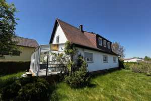 Gepflegtes Wohnhaus mit großem Grundstück! – Tirschenreuth (Kreis) – Vorschaubild 1