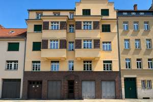 Vermietete 2-Zimmer-Wohnung mit Balkon und Garage