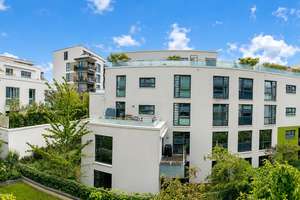 Ruhige Innenhoflage trifft Winterhuder Lebensqualität – 4 Zimmer mit Süd-Balkon – am Stadtpark – Himmelstraße 17B, 22299 Winterhude, Hamburg – Vorschaubild 3