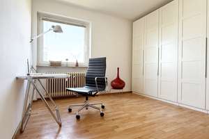 Helle 2-Zimmer-Wohnung mit großer Terrasse in begehrter Lage von Zerzabelshof zu kaufen!