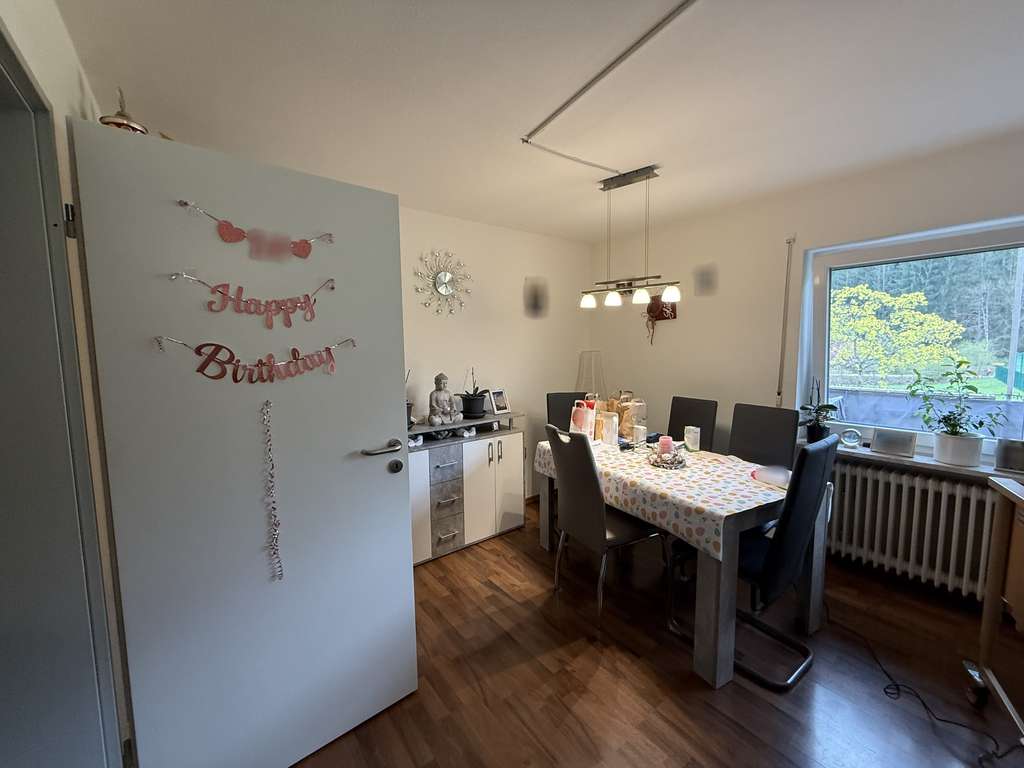 Immobilie in Hofstetten - Gepflegtes Mehrfamilienhaus in Hofstetten mit Garten, Terrasse, Balkon & Garagen, sowie Stellplätzen - Bild 3