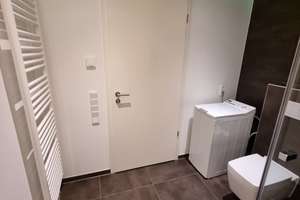 Hochwertige 2-Zimmerwohnung mit EBK und exklusivem Bad in hervorragender City-Lage – Franziska-Schmitz-Straße 4, 80634 Neuhausen, München – Vorschaubild 6