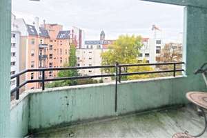 Vermietete, 2-Zimmer-Wohnung mit Westloggia und Fahrstuhl nur 300 Meter vom Kudamm! – Die vollständige Adresse der Immobilie erhältst du vom Anbieter., 10629 Charlottenburg, Berlin – Vorschaubild 5